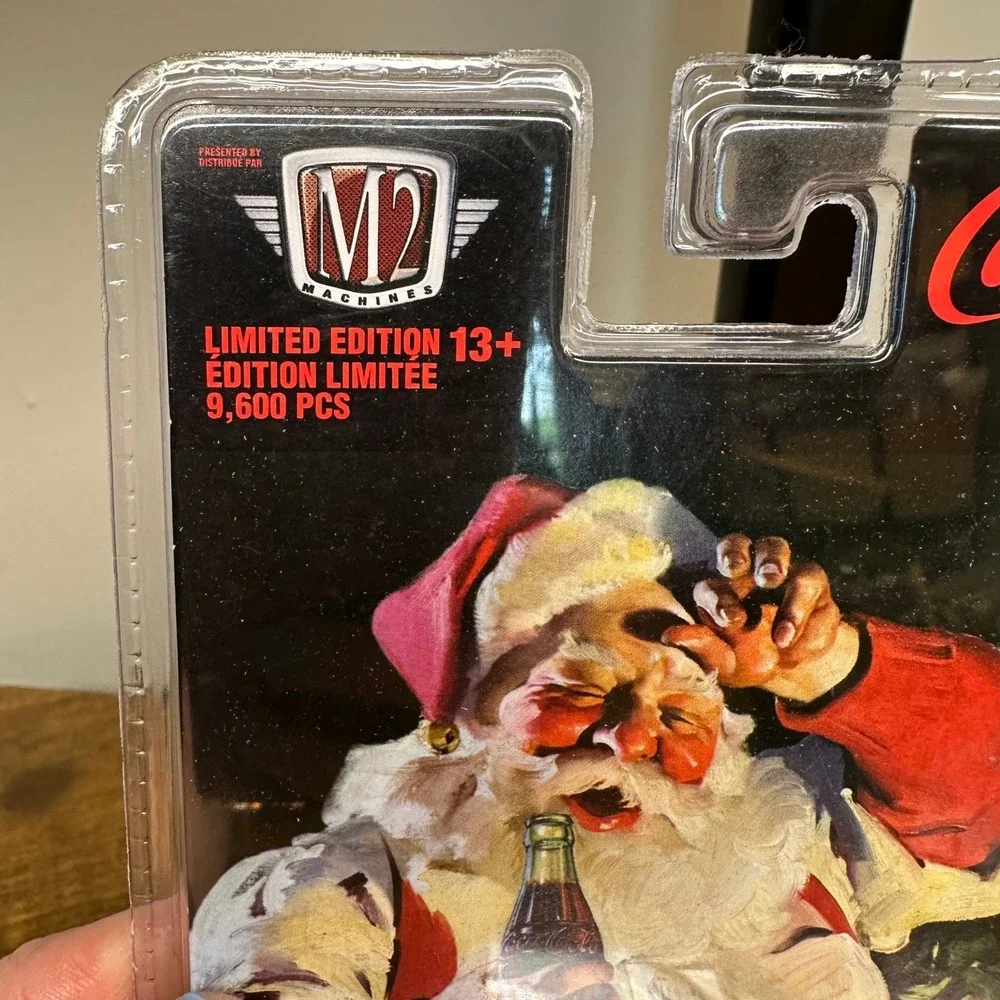 NEW M2 Machines Coca-Cola 1959 Cadillac Series 62 Christmas Limited Edition 1:64